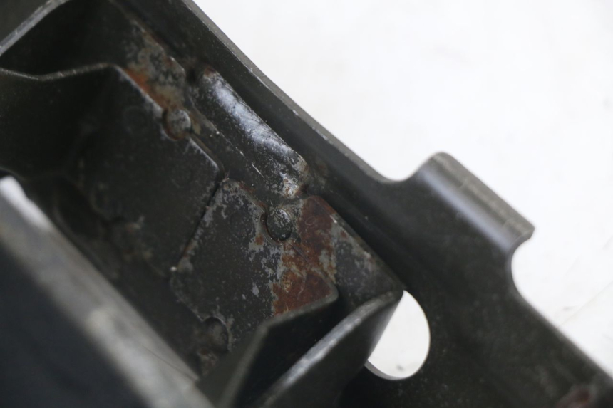 photo de SUPORTE DO RESERVATÓRIO SUZUKI SV S 650 (1999 - 2002) - Outro ângulo de visão