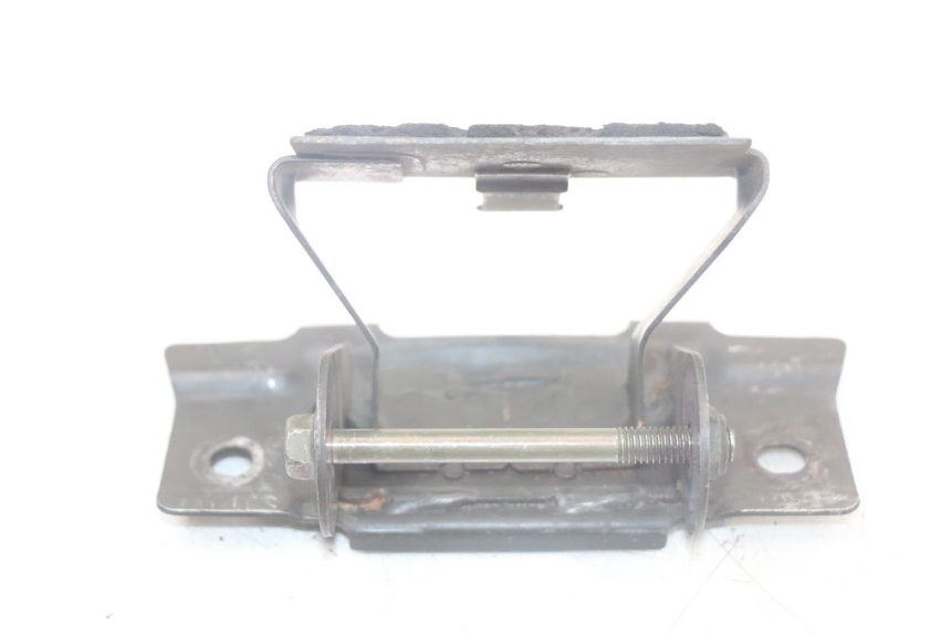photo de SUPORTE DO RESERVATÓRIO SUZUKI SV N 650 (1999 - 2002) - Outro ângulo de visão