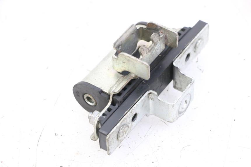 photo de SUPORTE DO RESERVATÓRIO YAMAHA XJ6 600 (2008 - 2016) - Zoom do estado de desgaste