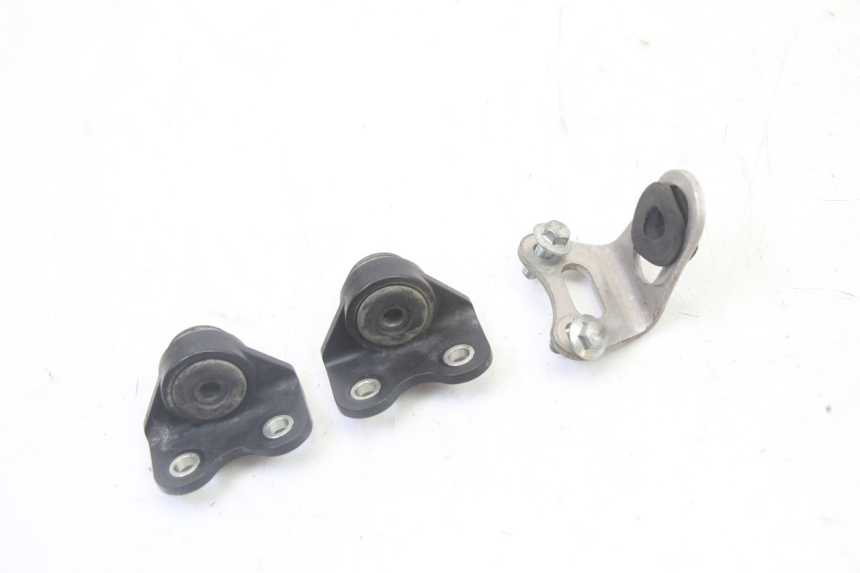 photo de SUPORTE DO RESERVATÓRIO YAMAHA YZ-F YZF 250 (2014 - 2018) - Detalhe da peça