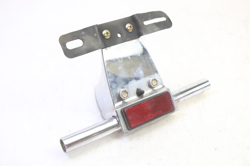 photo de SUPORTE DE PLACA HYOSUNG GV AQUILA 125 (2000 - 2009) - Detalhe da peça