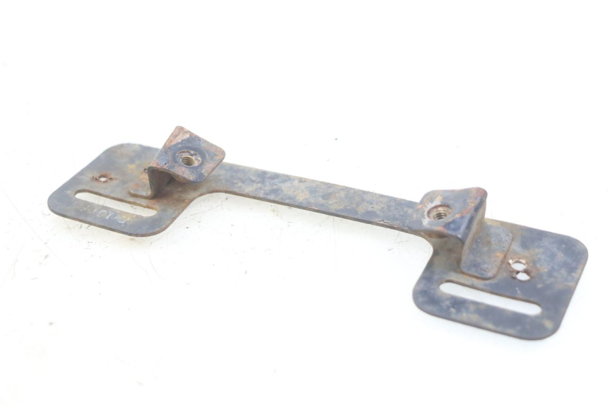photo de SUPORTE DE PLACA HONDA CM 125 (1983 - 2003) - Outro ângulo de visão