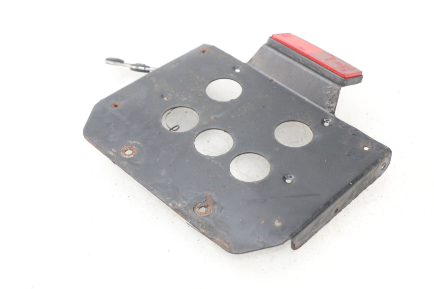 photo de SUPORTE DE PLACA YAMAHA FJR ABS 1300 (2006 - 2012) - Zoom do estado de desgaste
