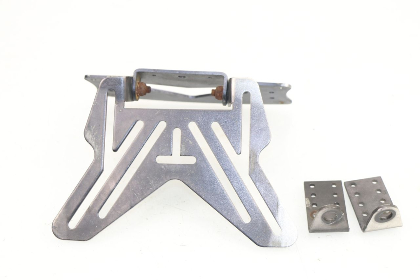 photo de SUPORTE DE PLACA SUZUKI GSR 750 (2011 - 2017) - Vista principal