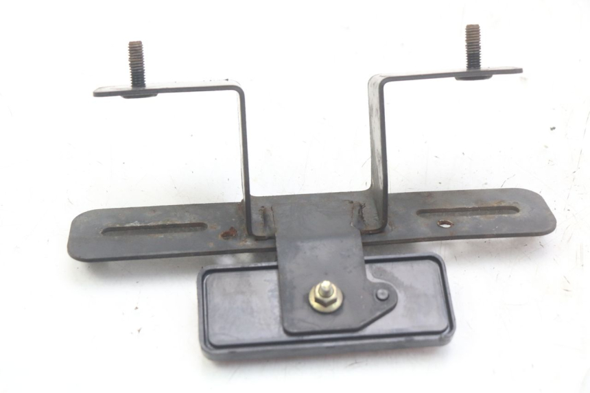 photo de SUPORTE DE PLACA SYM JET EURO X 2T 50 (2003 - 2007) - Zoom do estado de desgaste