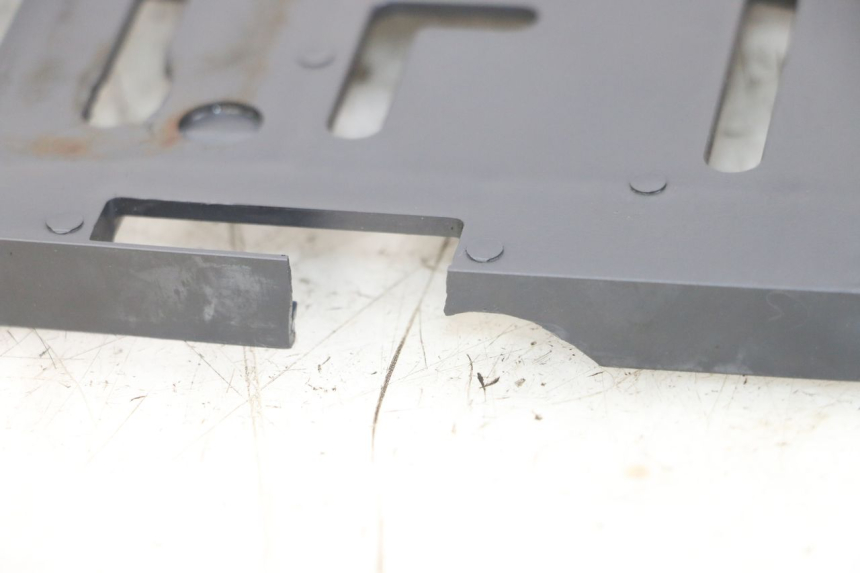 photo de SUPORTE DE PLACA KAWASAKI GTR 1000 (1994 - 2004) - Outro ângulo de visão