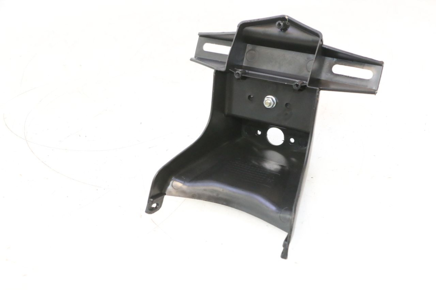 photo de SUPORTE DE PLACA JM MOTORS SANTANA 50 (2014 - 2023) - Zoom do estado de desgaste