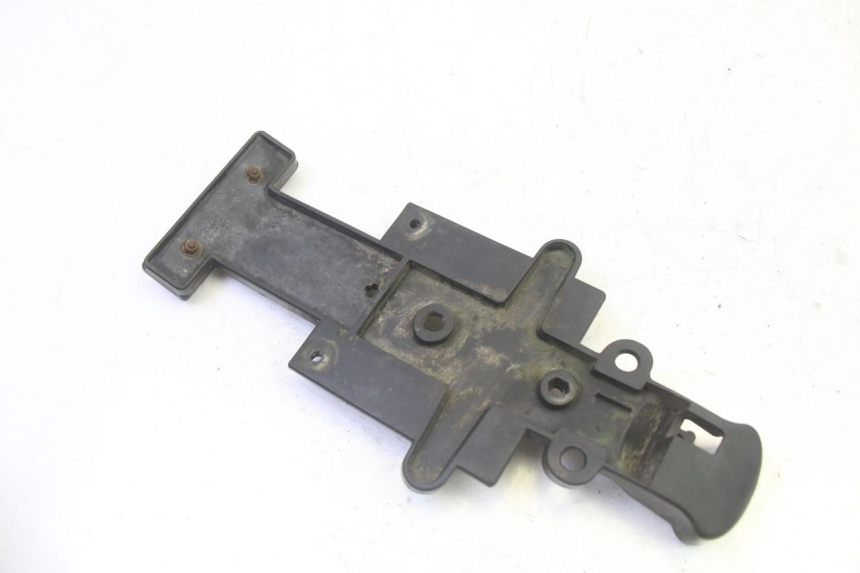 photo de SUPORTE DE PLACA APRILIA SR R 2T LC 50 (2018 - 2021) - Zoom do estado de desgaste