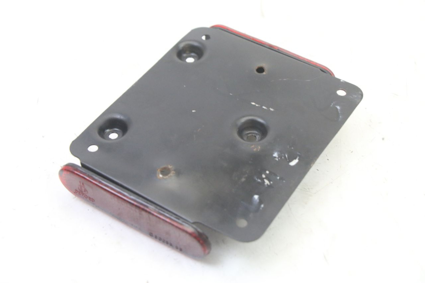 photo de SUPORTE DE PLACA APRILIA SXR 50 (2021 - 2023) - Detalhe da peça