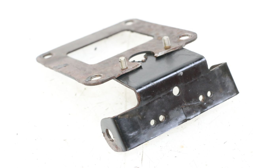photo de SUPORTE DE PLACA YAMAHA FZ1 FAZER 1000 (2007 - 2009) - Outro ângulo de visão