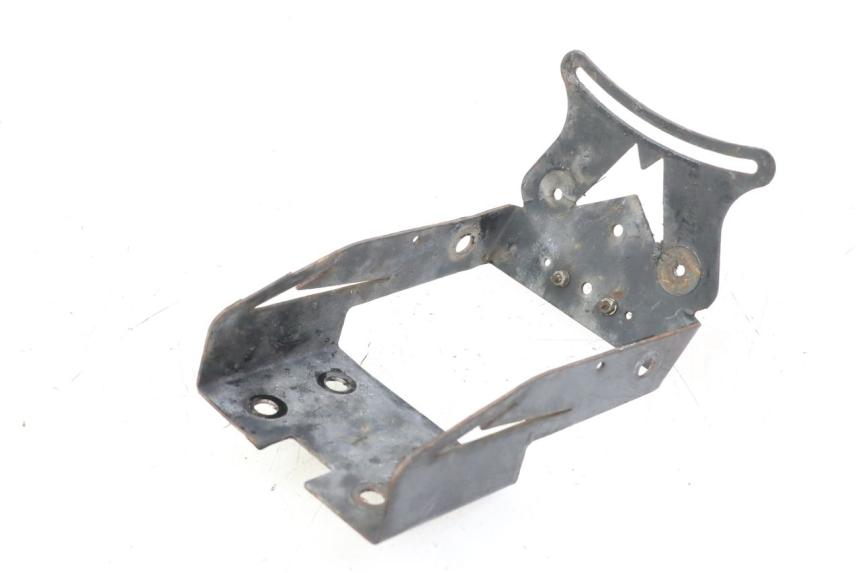 photo de SUPORTE DE PLACA YAMAHA XJ6 600 (2008 - 2016) - Ampliação técnica