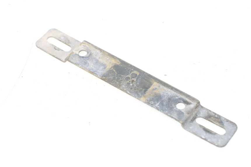 photo de SUPORTE DE PLACA YAMAHA YP MAJESTY 125 (2007 - 2010) - Detalhe da peça
