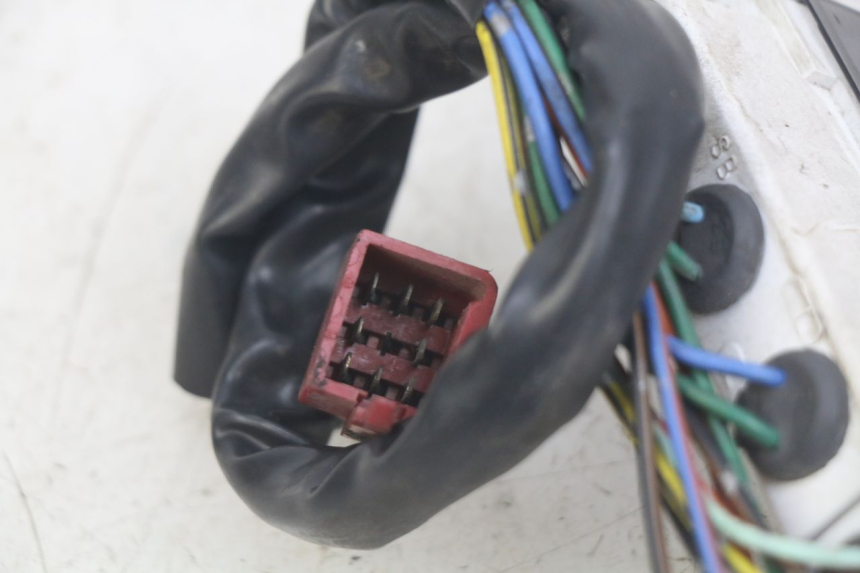 photo de PAINEL DE INSTRUMENTOS HONDA CBR F SC25 1000 (1989 - 1992) - Zoom do estado de desgaste