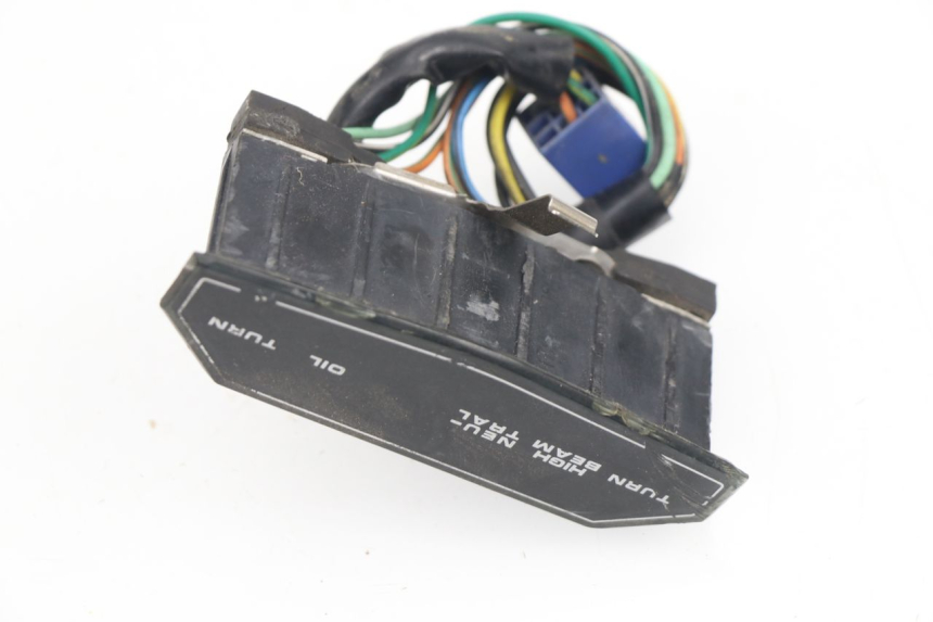 photo de PAINEL DE INSTRUMENTOS SUZUKI GSXF GSX F 600 (1988 - 1997) - Pontos de fixação