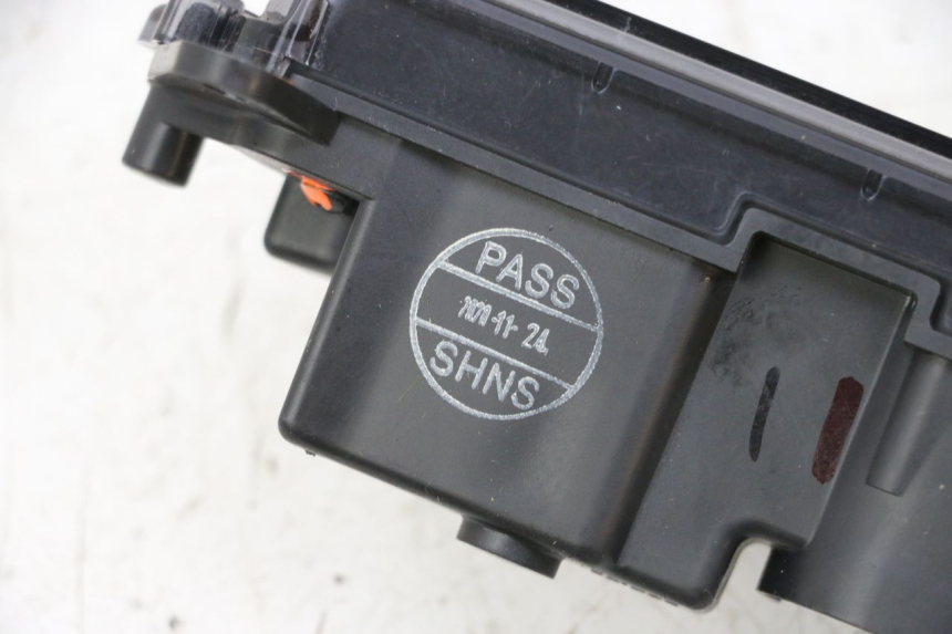 photo de PAINEL DE INSTRUMENTOS PIAGGIO MP3 HPE 300 (2019 - 2026) - Ampliação técnica