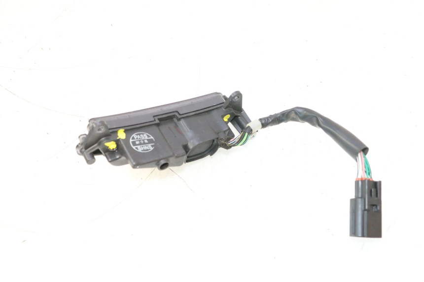 photo de PAINEL DE INSTRUMENTOS PIAGGIO MP3 500 (2016 - 2018) - Detalhe da peça
