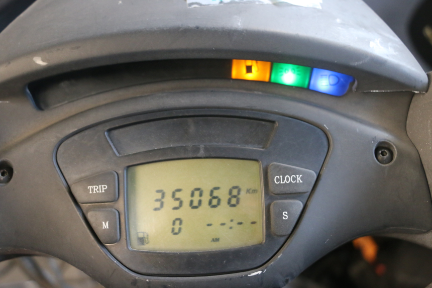 photo de PAINEL DE INSTRUMENTOS PIAGGIO X9 EVOLUTION 125 (2003 - 2007) - Detalhe da peça