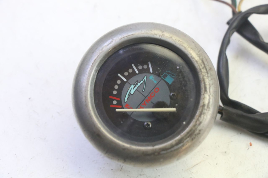 photo de PAINEL DE INSTRUMENTOS KYMCO ZING 125 (1997 - 2003) - Zoom do estado de desgaste