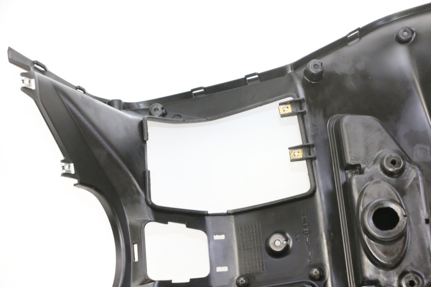 photo de PAINEL INTERIOR QUADRO 4 4D 350 (2015 - 2018) - Pontos de fixação