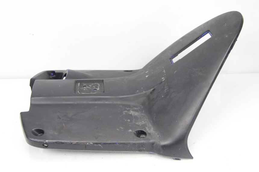 photo de PAINEL INTERIOR MBK BOOSTER SPIRIT NAKED 50 (2004 - 2017) - Pontos de fixação