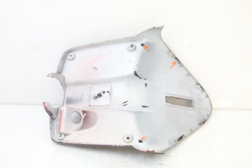 photo de PAINEL INTERIOR MBK BOOSTER SPIRIT NAKED 50 (2004 - 2017) - Pontos de fixação