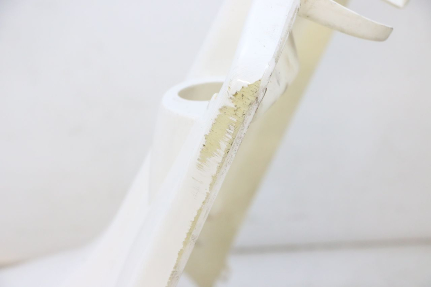 photo de PAINEL INTERIOR MBK BOOSTER SPIRIT NAKED 50 (2004 - 2017) - Detalhes característicos