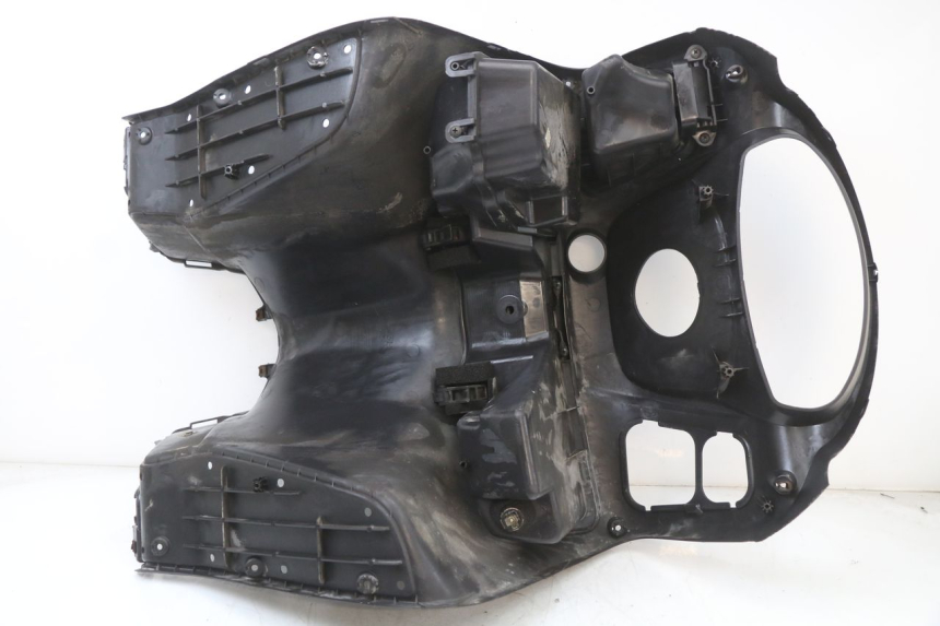photo de PAINEL INTERIOR SUZUKI BURGMAN 125 (2007 - 2014) - Pontos de fixação