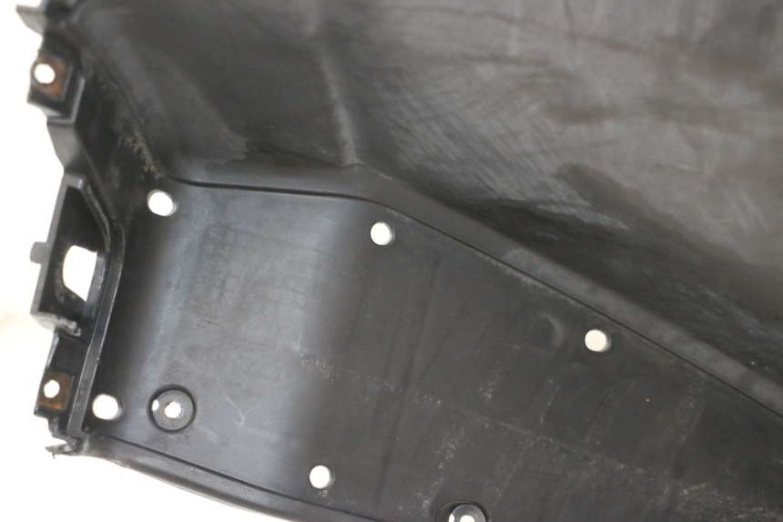 photo de PAINEL INTERIOR SUZUKI BURGMAN 125 (2007 - 2014) - Pontos de fixação