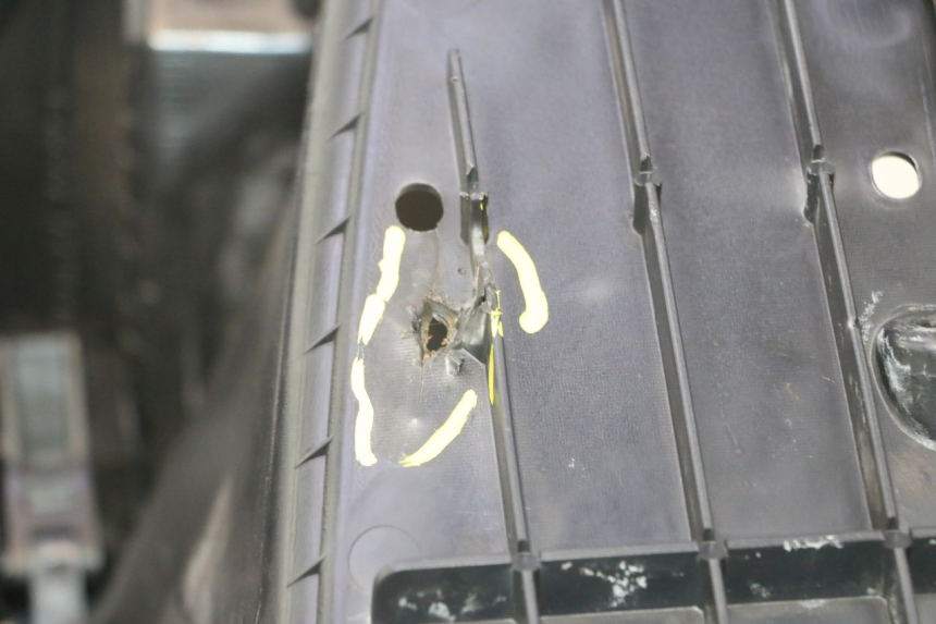 photo de PAINEL INTERIOR SUZUKI BURGMAN 125 (2007 - 2014) - Estado da superfície