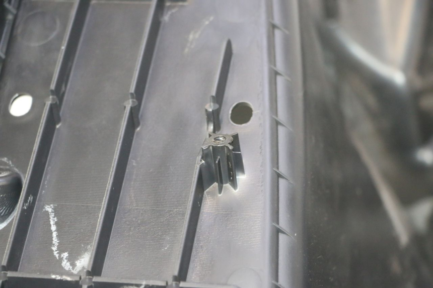 photo de PAINEL INTERIOR SUZUKI BURGMAN 125 (2007 - 2014) - Peça verificada