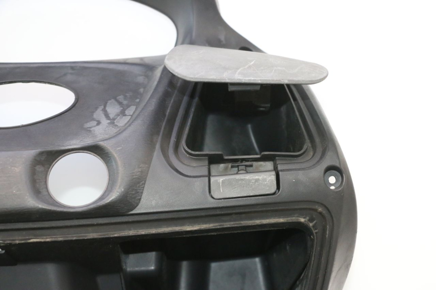 photo de PAINEL INTERIOR SUZUKI BURGMAN 125 (2007 - 2014) - Ampliação técnica