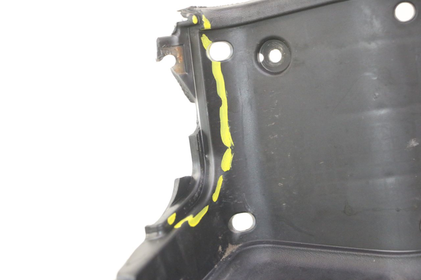 photo de PAINEL INTERIOR SUZUKI BURGMAN 125 (2007 - 2014) - Pontos de fixação