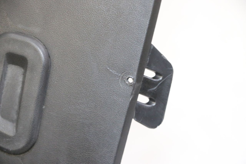 photo de PAINEL INTERIOR PEUGEOT CITYSTAR 50 (2013 - 2017) - Zoom do estado de desgaste