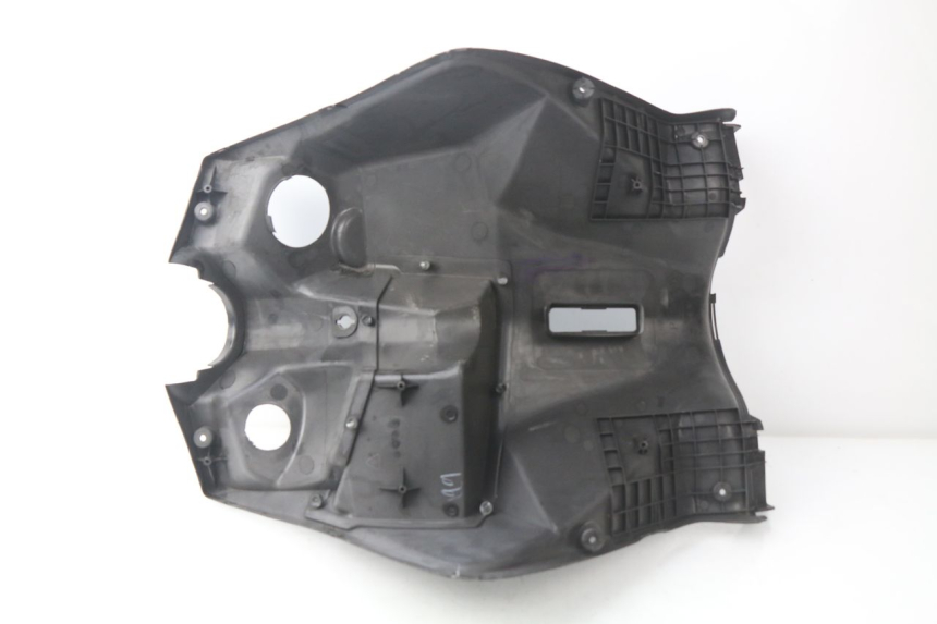 photo de PAINEL INTERIOR YAMAHA CYGNUS X INJECTION 125 (2007 - 2013) - Outro ângulo de visão