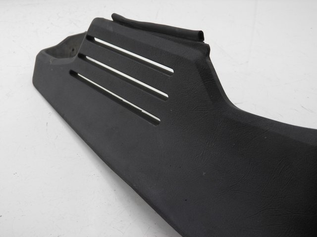 photo de PAINEL INTERIOR DIREITO BMW K 75 RT ABS 750 (1989 - 1997) - Detalhe da peça