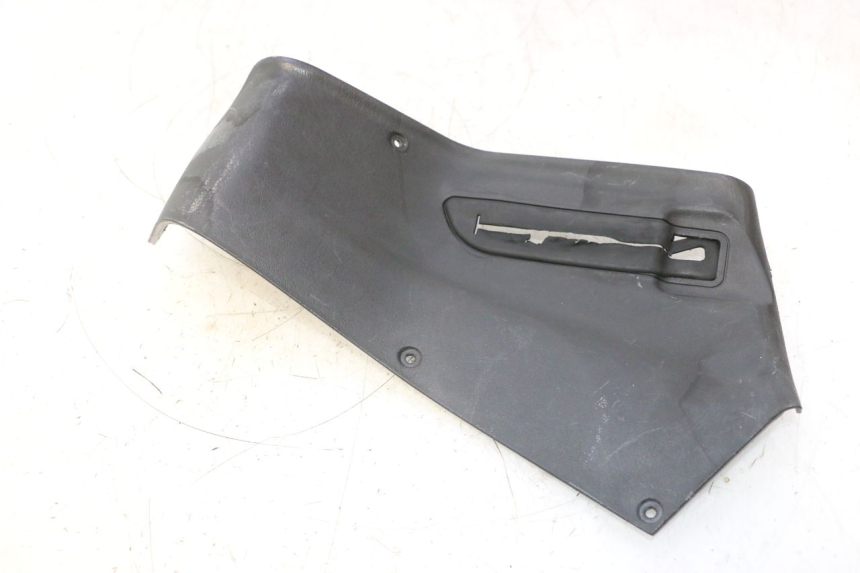 photo de PAINEL INTERIOR DIREITO GILERA GP 800 (2007 - 2013) - Vista principal