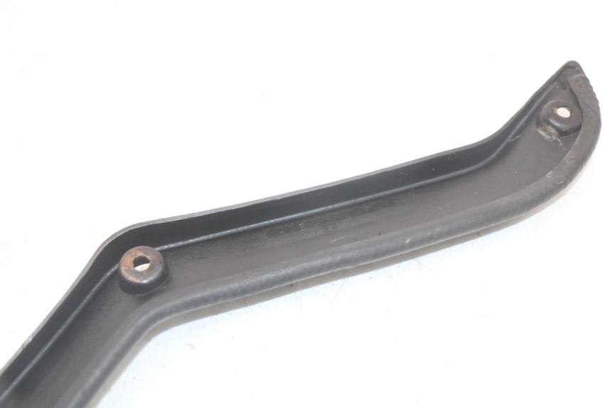 photo de PAINEL INTERIOR DIREITO KAWASAKI GTR 1000 (1994 - 2004) - Pontos de fixação