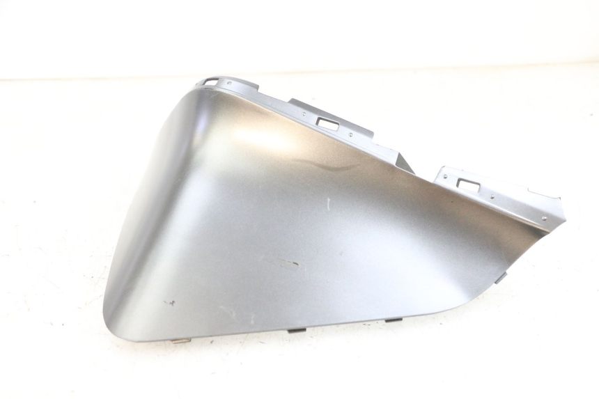 photo de PAINEL INTERIOR DIREITO YAMAHA TRICITY 300 (2020 - 2024) - Detalhe da peça