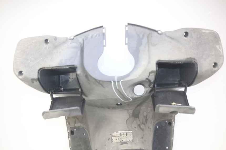 photo de PAINEL INTERIOR HONDA FES PANTHEON 2T 125 (1998 - 2002) - Detalhe da peça