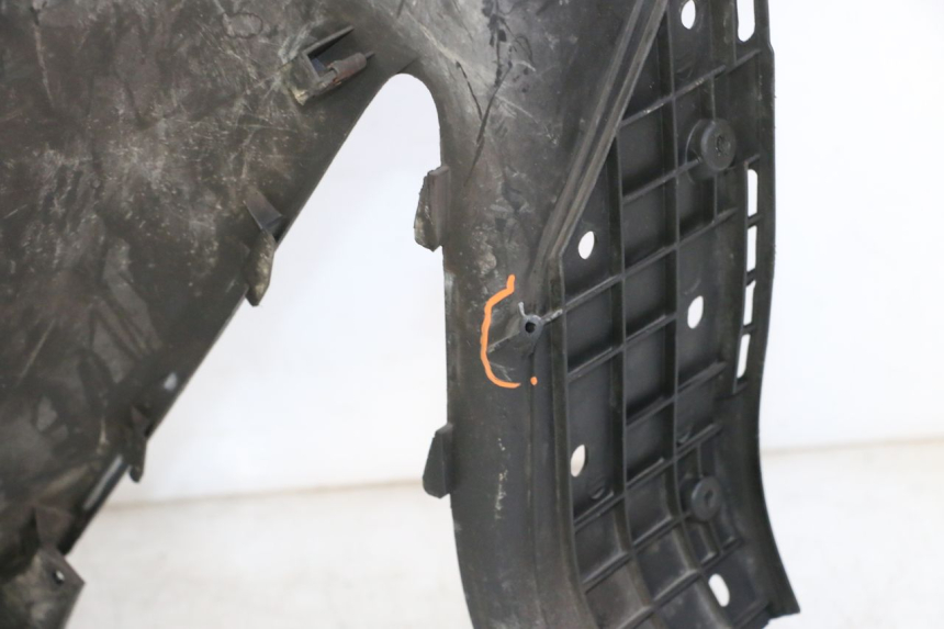 photo de PAINEL INTERIOR HONDA FES S-WING SWING ABS 125 (2007 - 2015) - Vista de perto