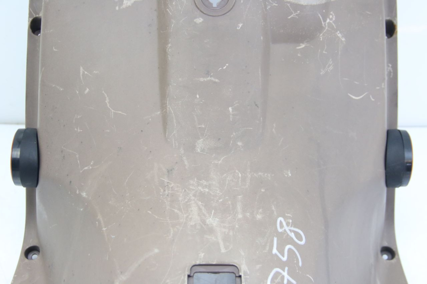 photo de PAINEL INTERIOR SYM FIDDLE 2 50 (2008 - 2013) - Pontos de fixação