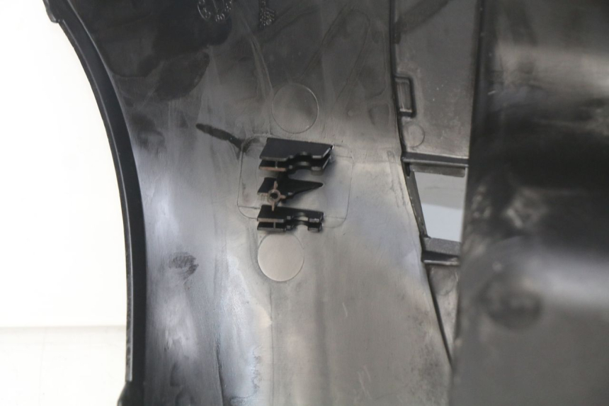 photo de PAINEL INTERIOR PIAGGIO FLY 2T 50 (2004 - 2017) - Pontos de fixação