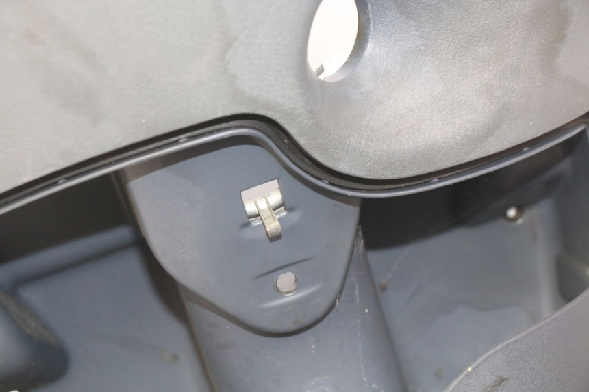 photo de PAINEL INTERIOR PIAGGIO FLY 100 (2006 - 2010) - Detalhe da peça