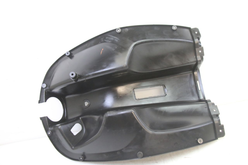 photo de PAINEL INTERIOR VENESI FLY RETRO 4T 50 (2020 - 2025) - Pontos de fixação