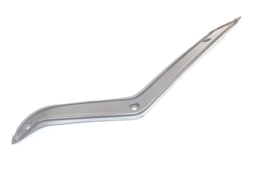 photo de PAINEL INTERIOR ESQUERDO KAWASAKI GTR 1000 (1994 - 2004) - Outro ângulo de visão