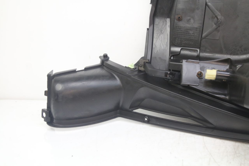 photo de PAINEL INTERIOR PEUGEOT GEOPOLIS RS 125 (2007 - 2009) - Detalhe da peça