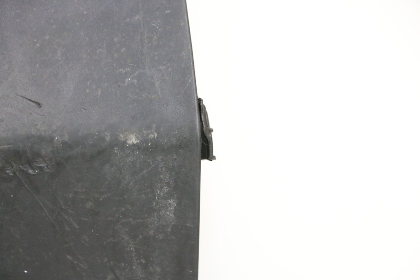 photo de PAINEL INTERIOR TNT MOTOR GRIDO 2T 50 (2010 - 2019) - Outro ângulo de visão