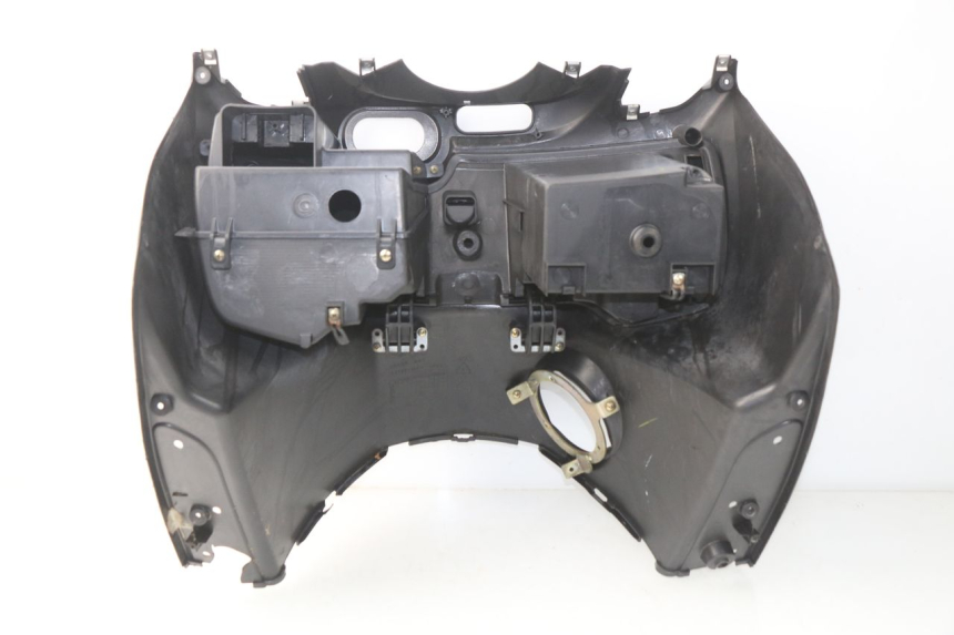 photo de PAINEL INTERIOR SYM GTS EVO 125 (2009 - 2013) - Zoom do estado de desgaste