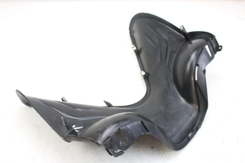 photo de PAINEL INTERIOR INFERIOR PIAGGIO FLY 4T 50 (2013 - 2017) - Zoom do estado de desgaste