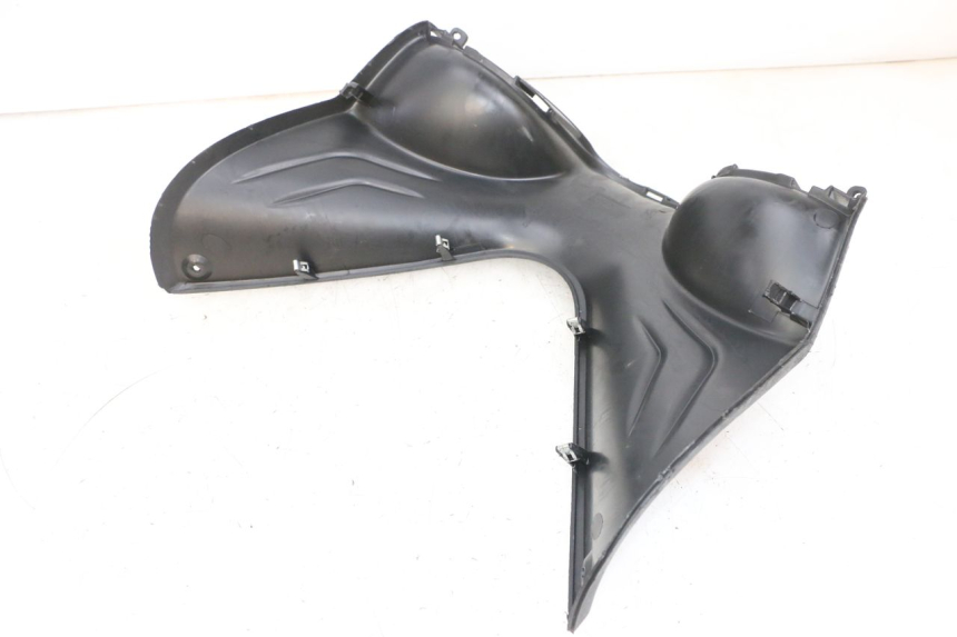photo de PAINEL INTERIOR INFERIOR PIAGGIO FLY 4T 50 (2013 - 2017) - Outro ângulo de visão